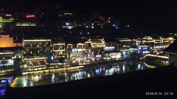 凤凰古城